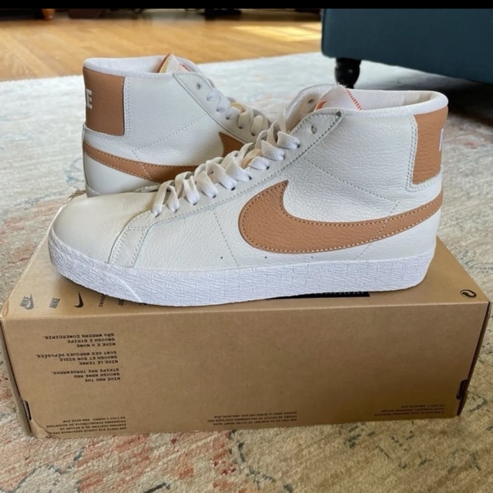 Nike SB Blazers High-Tops in White and Tan 7 1/2 women